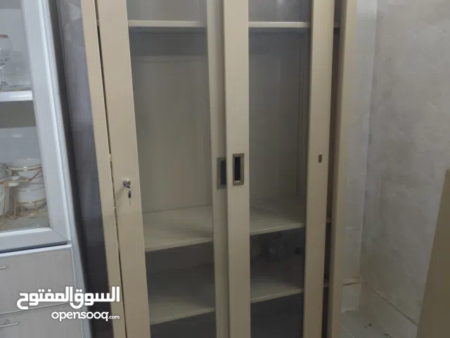 خزانة حديد لون بيج