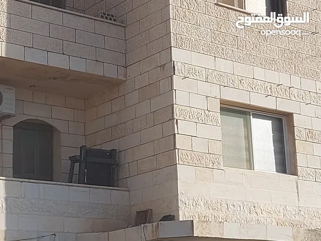 1000 m2 More than 6 bedrooms Townhouse for Sale in Madaba Madaba Center