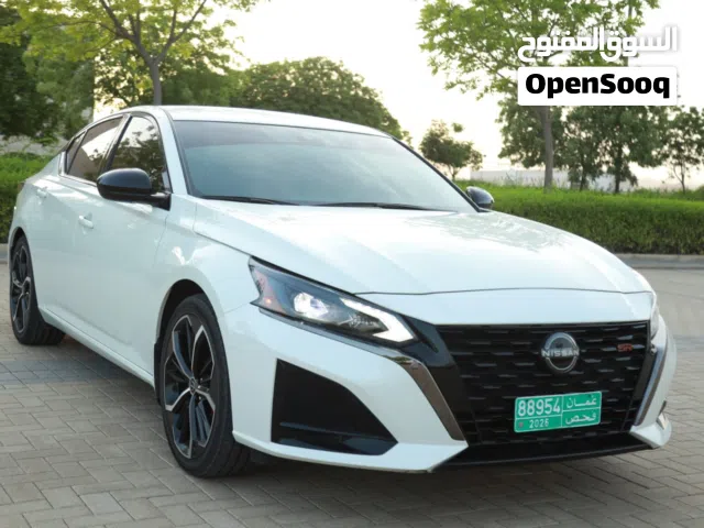 2023 Nissan Altima SR