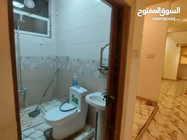 100 m2 More than 6 bedrooms Townhouse for Sale in Baghdad Tajiyat