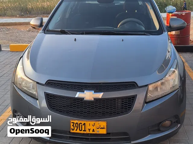 Chevrolet Cruze 2010 Sedan with American Specs, Keyless Entry, and Automatic Transmission