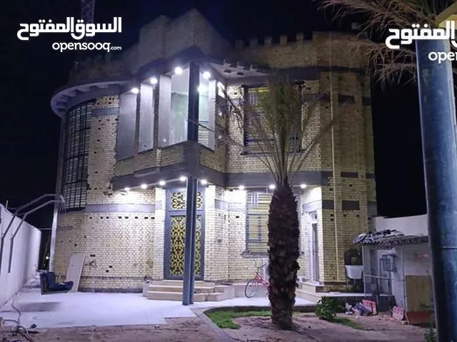 240 m2 5 Bedrooms Townhouse for Sale in Basra Abu Al-Khaseeb