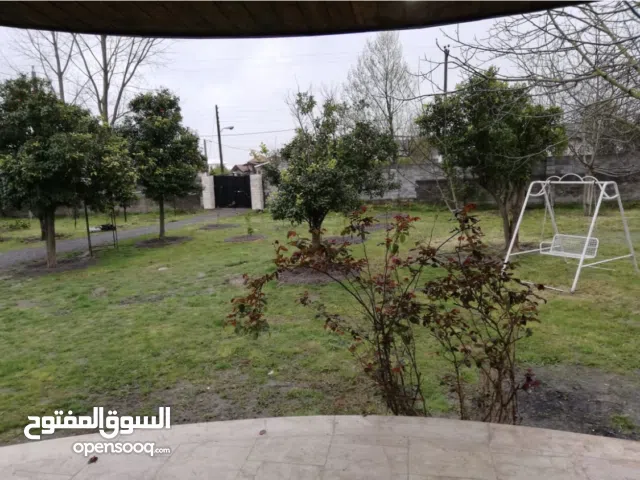 دليل و مترجم السياحه و السفر