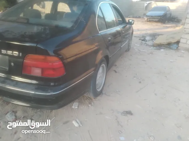 بحالة جيدة  بداية صرف  BMW 520 2000