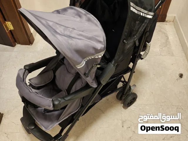 عرباي اطفال للتوام او لطفلين واحد اكبر من الثاني