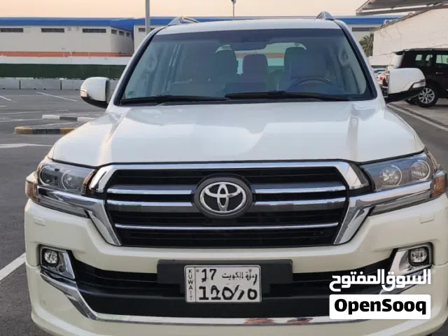 2020 white Toyota Land Cruiser for sale