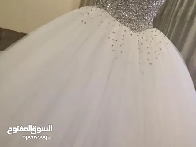 Weddings and Engagements Dresses in Hawally