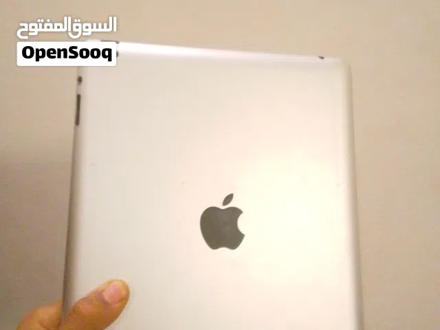 ايباد مني 2 جيجا16حله ممتاز يجي مع بقاط العاب