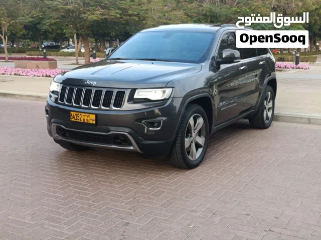 2015Jeep grand Cherokee V8 Limited Oman . Only 148000K.M
