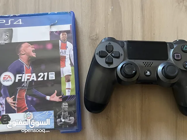 يد بلايستيشن 4 اصليه ركزز اصليه مش تجاريه وfifa 21 استعمال نظيف واجد خبش لا