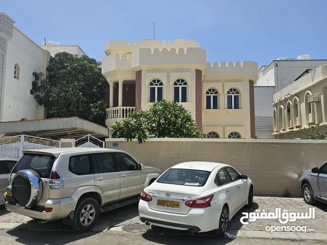 350 m2 More than 6 bedrooms Townhouse for Sale in Muscat Azaiba
