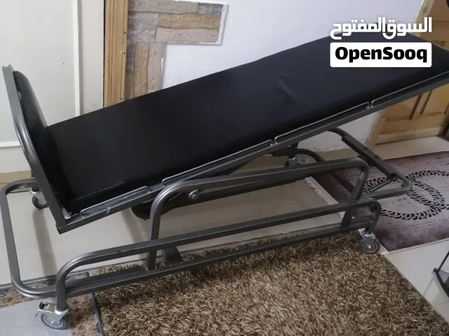 تخت تمريض حديد بحال الجديد