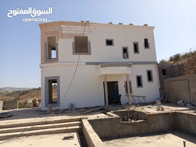 مزرعة تحت الانشاء للبيع بداعي السفر