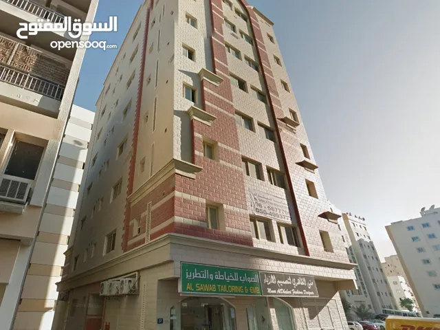بيع بناية فى منطقة البطينة من المالك مباشرة (ارضى +7 )