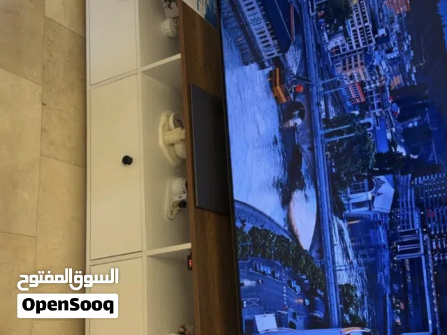 ميز تلفزيون مع اناره داخليه بسعر مميز