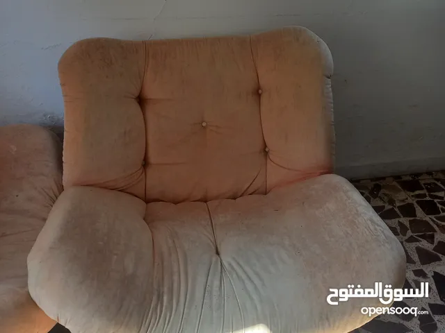 طقم كنب حالة جيده جدا