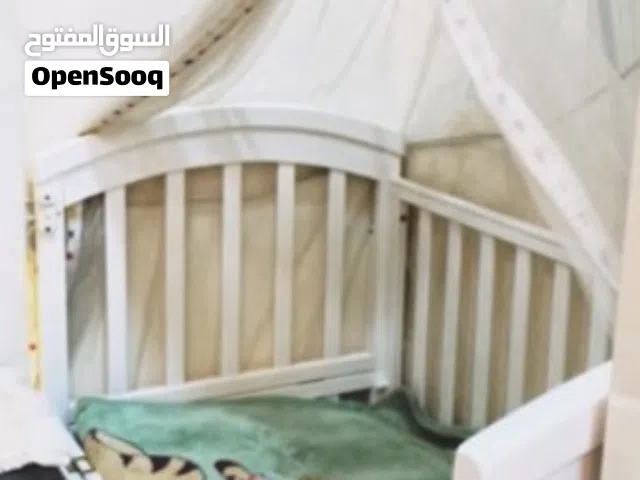 سرير الاطفال مستعمل بس جديد