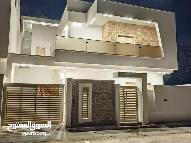 380 m2 2 Bedrooms Villa for Sale in Tripoli Al-Serraj