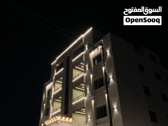 شقتين ثالث مع روف بسعر مميز جدا