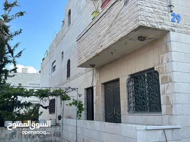 600m2 5 Bedrooms Townhouse for Sale in Amman Khalda