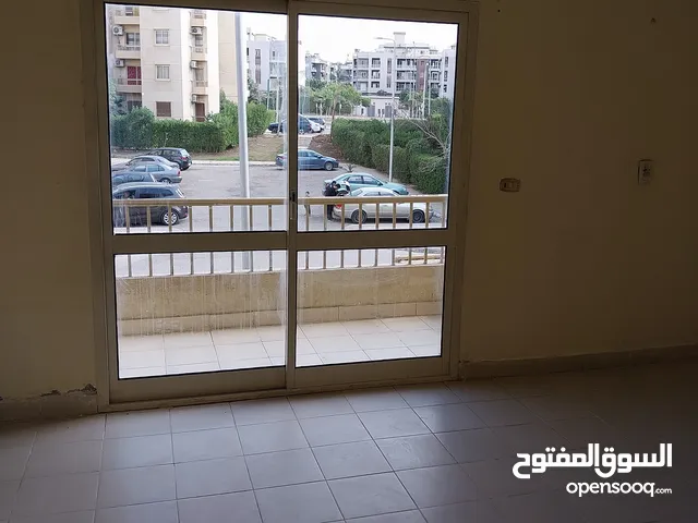 71 m2 2 Bedrooms Apartments for Rent in Giza Sheikh Zayed