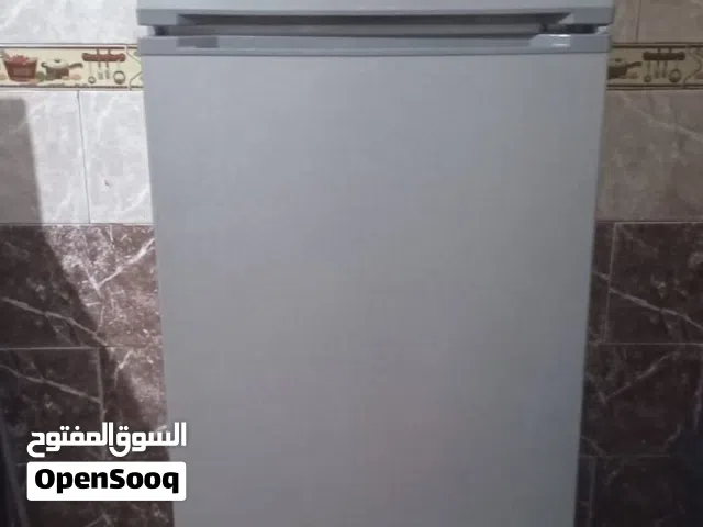 تلاجة نضيفه جدا للبيع