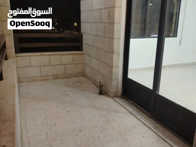 شقة مجددة - السابع - 3نوم - 190م - قرب الخدمات