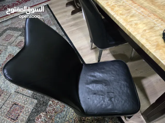 للبيع طاولة سفرة مع 6 كراسي