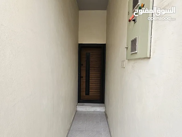 100m2 3 Bedrooms Apartments for Rent in Basra Jaza'ir