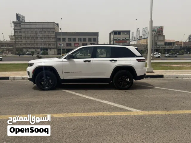 2023 جيب جراند شيروكى Limited