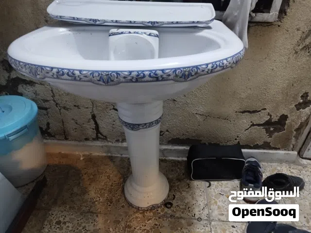 مغسلة اخت الجديدة. بس انشدت. ونفتحت مع ملحقاته