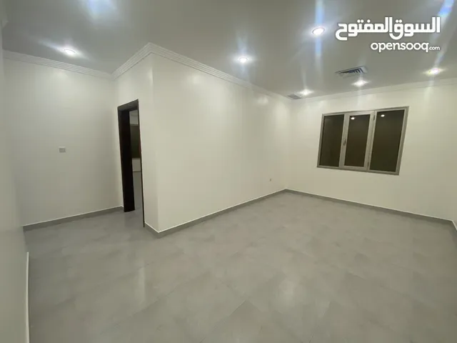 150 m2 3 Bedrooms Apartments for Rent in Mubarak Al-Kabeer Abu Ftaira