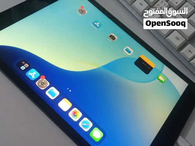 Apple iPad 8 32 GB in Baghdad