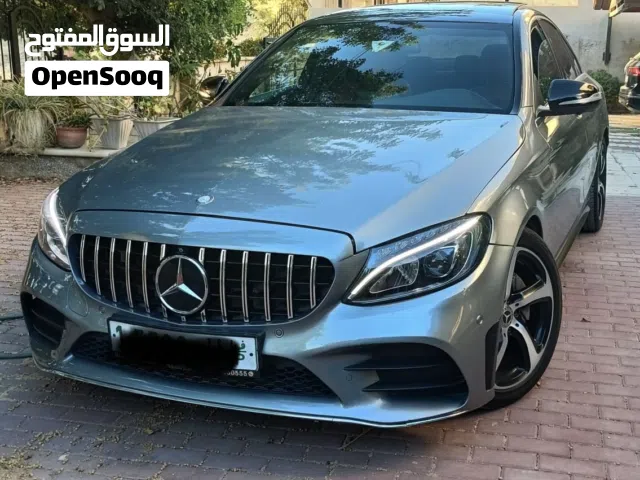 2015 مرسيدس بنز الفئة-C C 200
