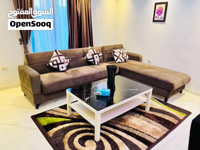 شقه مفروشه للايجار اليومي 2000 جنيه سعر مميز بفلب المهندسين بجوار جميع الخدمات