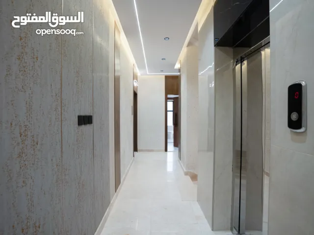125 m2 4 Bedrooms Apartments for Sale in Jeddah As Salamah