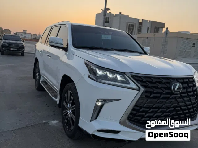 للبيع لكزس LX570 موديل 2016