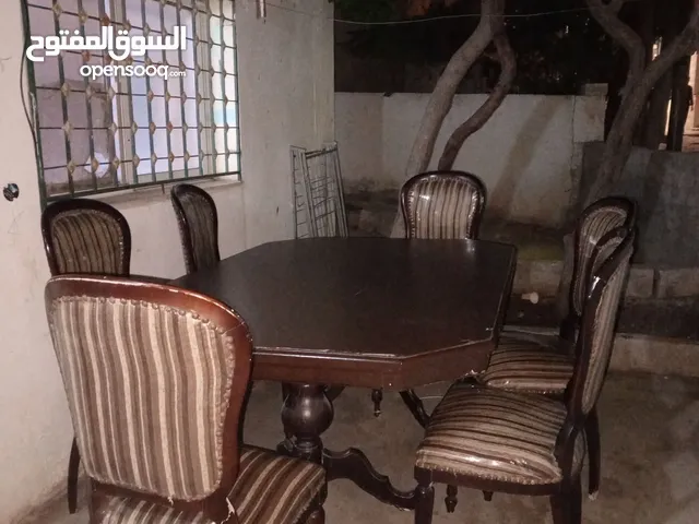 طاولة خشب زان