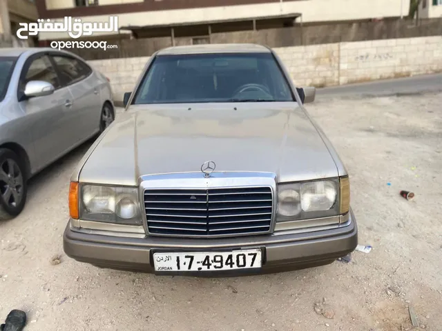 Mercedes Benz E-Class 1986 in Amman