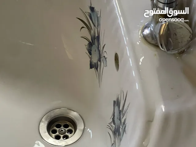 السلام عليكم مغسله نظيفه جداً للبيع مكانها الحريه شارع العياده الشعبيه