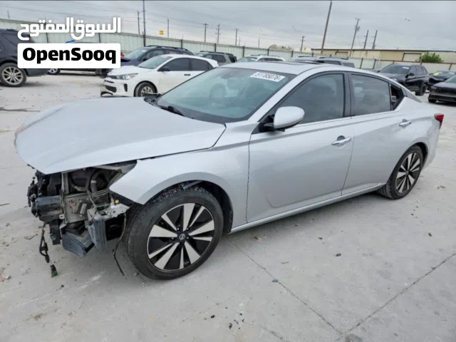2019 نيسان التيما SV