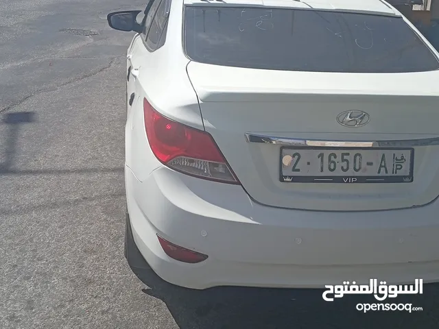هيونداي اكسنت مودي. بنزين 4 غيار  صالون اسود  رادار  كاميرا خلفيه حساسات جنط
