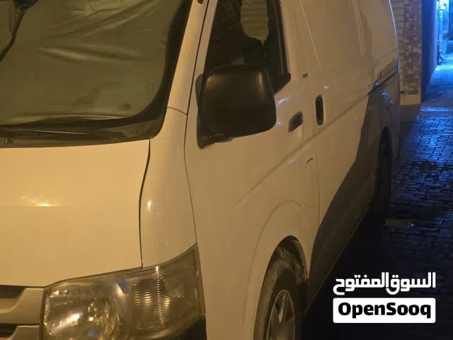 toyoto hiace 2010 model single owner ac perfect  engine 100% perfect  perfect condition
