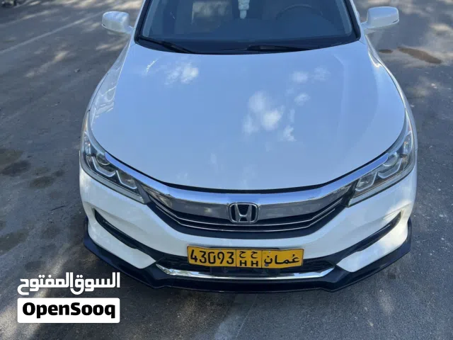 2017 هوندا اكورد EX-L V6