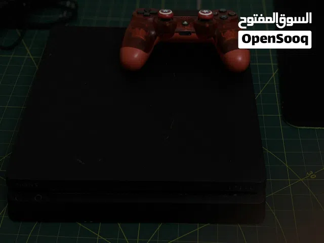 Used PlayStation4 slim with controller