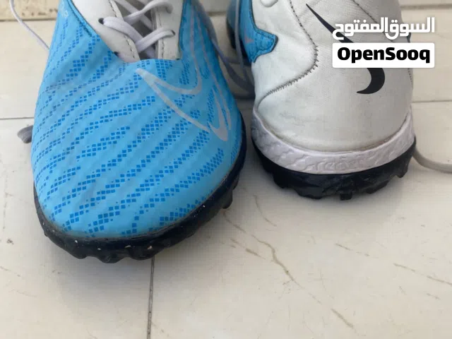 جوتي او حذاء كرة قدم