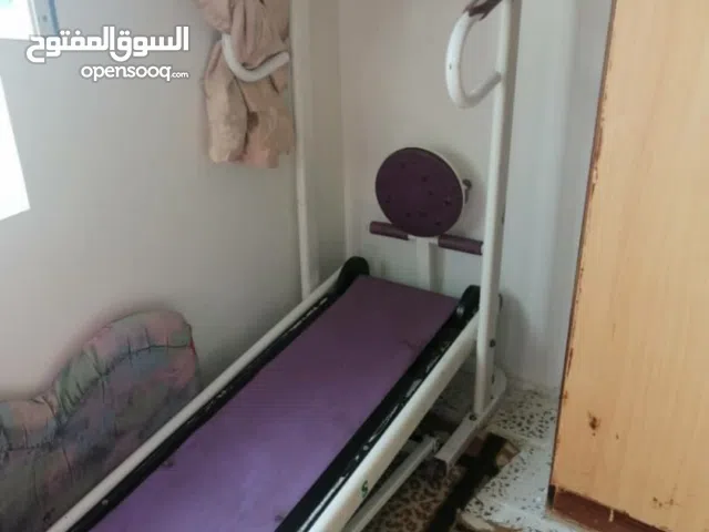 اله رياضيه  شغاله ولا بها اي خلل من دون كهربا