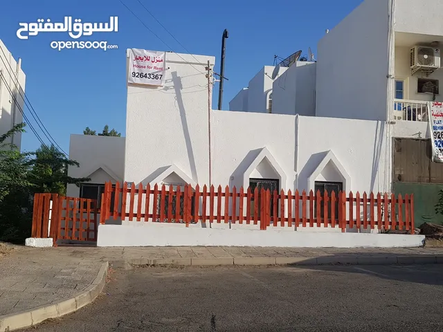 270 m2 3 Bedrooms Villa for Rent in Muscat Qurm