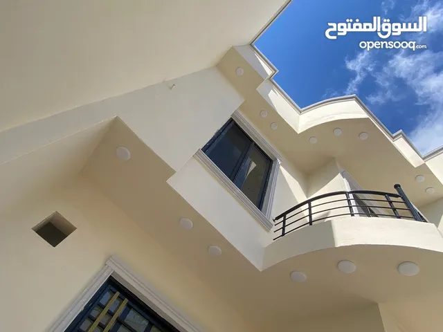 دار للبيع تعال واكعد