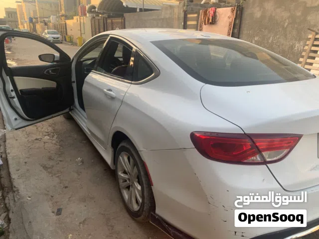 2015 كرايسلر 200 200C